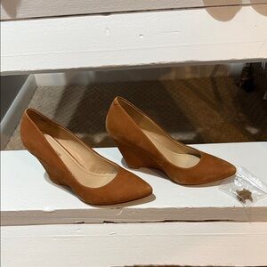 Pour La Victoire Tan Wedge Shoes